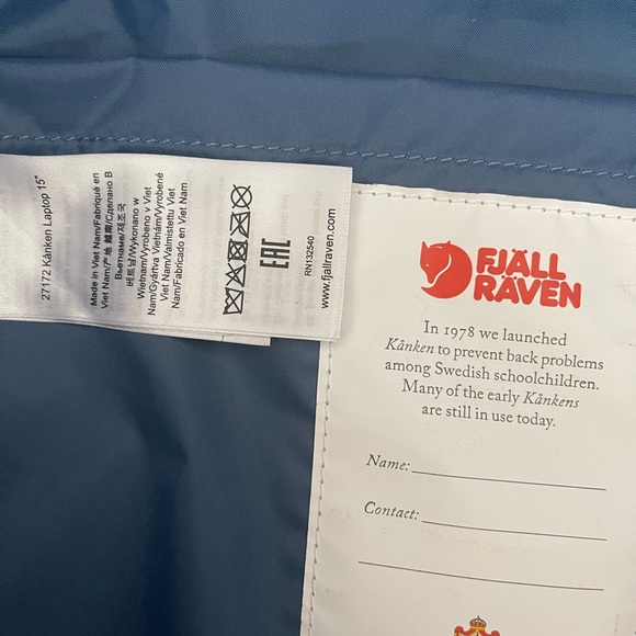 Fjallraven Classic Kanken Backpack - Picture 2 of 6